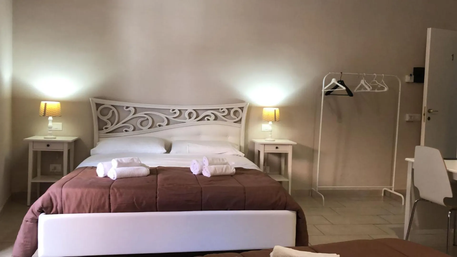 Fuoco Dell'Etna Otel Katanya İtalya