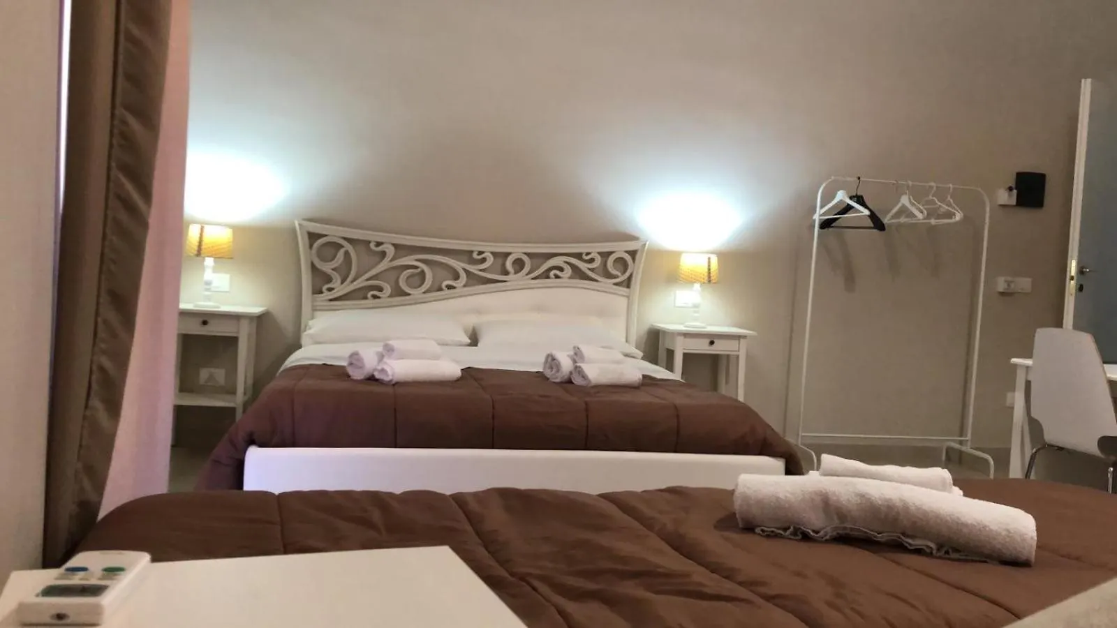 Hotel Fuoco dell'Etna Catania 0*,  Italia